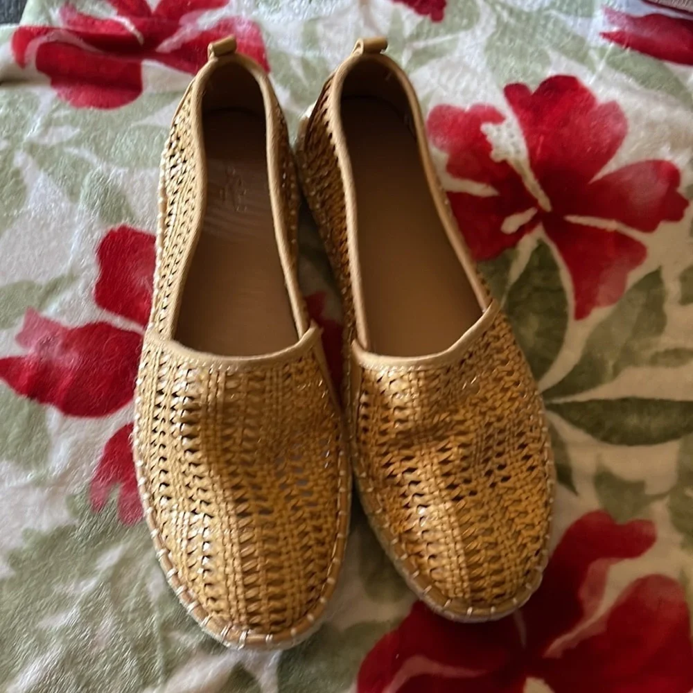 Universal Thread size 11 espadrilles - Picture 2 of 4